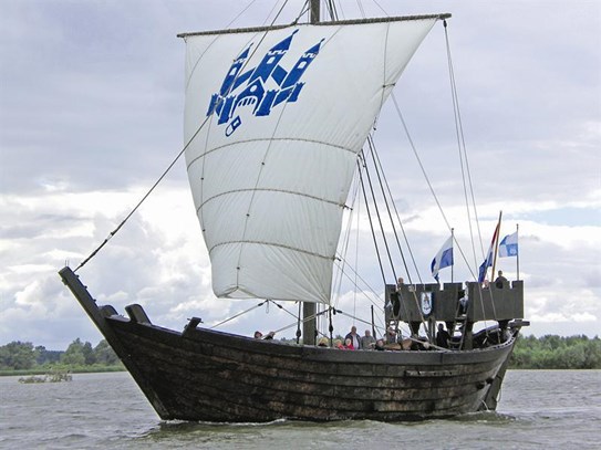 De replica Kamper kogge voor de handel
