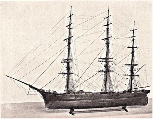 Clipperfregat  “Voorlichter” , gebouwd in 1869 bij Jan Smit, Slikkerveer. NHSM, Amsterdam,1943.